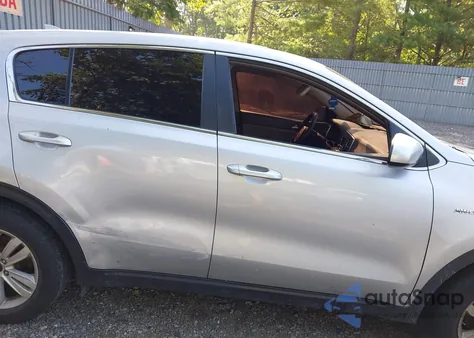 2017 Kia Sportage Lx z USA, uszkodzony, nr VIN KNDPMCAC8H7238470